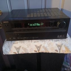 Onkyo Receiver With Remote Control And 2 Tower Speakers surround Speakers And A Center Speaker All $250