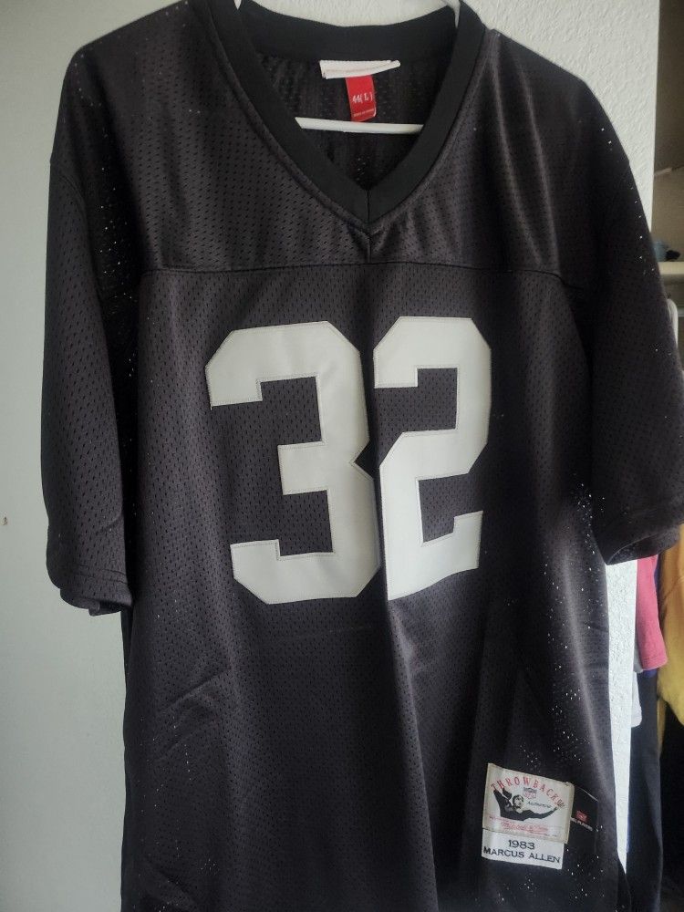 Marcus Allen Los Angeles Raiders Classic Football Jersey/Large 