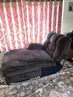Sofa 🛋For Sale!!📲✅