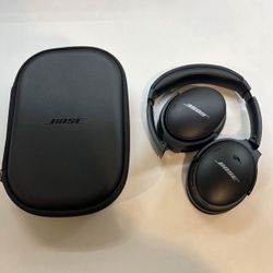 Bose Quiet Comfort Black Over Ear Headphones 