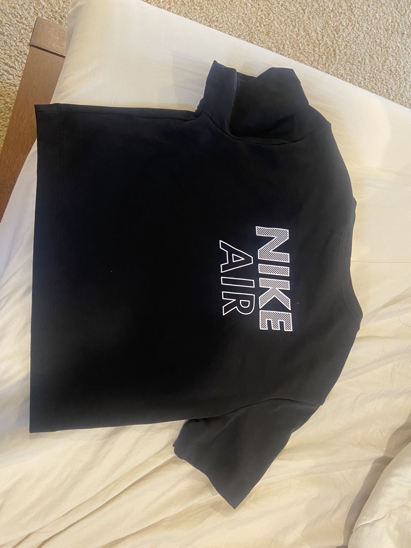 Nike Air Crop Shirt  Women’s Small 