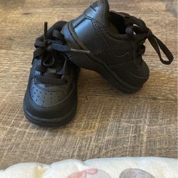 baby shoes 