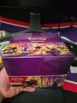 Shrouded fable tin case