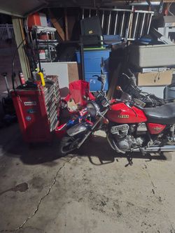 2 yamaha 750s special