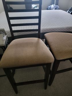 2 bar Stools