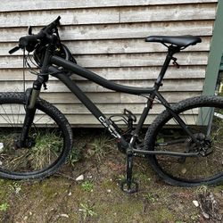 REI DRT 1.1 Mountain Bike w/ Helmet