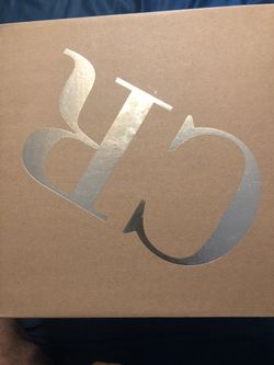 Size 9 boots excellent condition