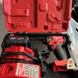 milwaukee fuel driver set