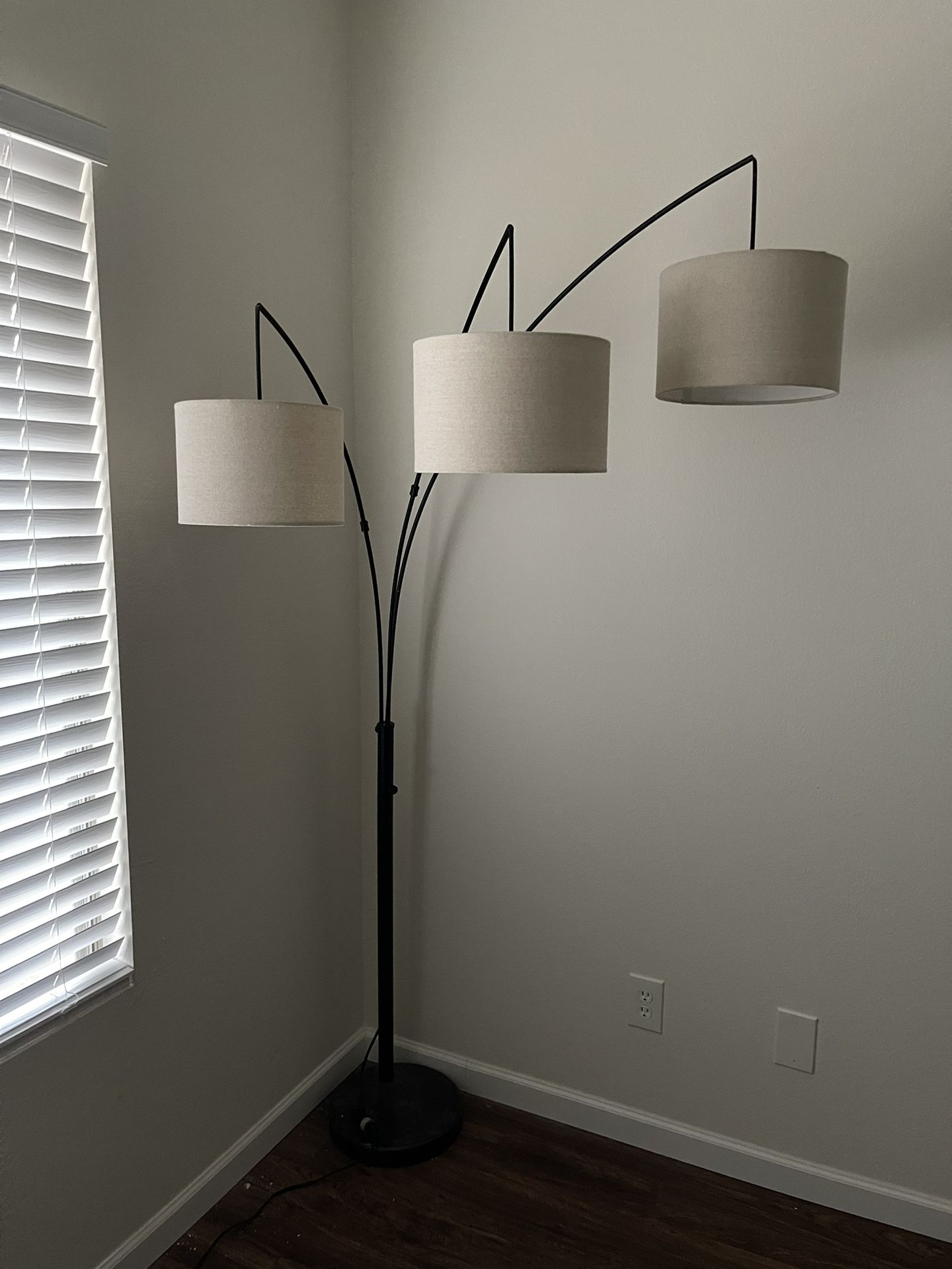 Standing Floor Lamp- 3 Bulb