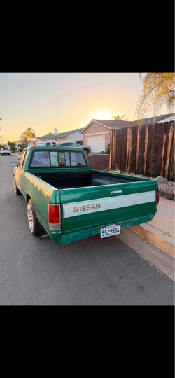NISSAN 1986