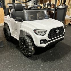 Toyota Tacoma 12v Electric Kids Car 