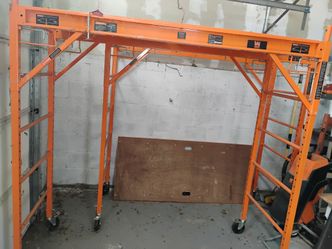 Scaffolding x 2