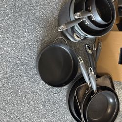 Pots & Pans With Lids 