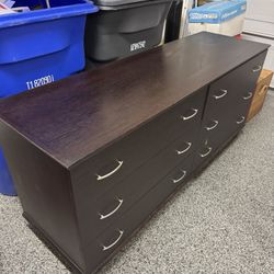 Dresser And Two Night Stands Set 