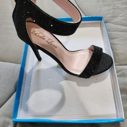 New shimmer Black Heels