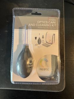 Lens cleaning kit
