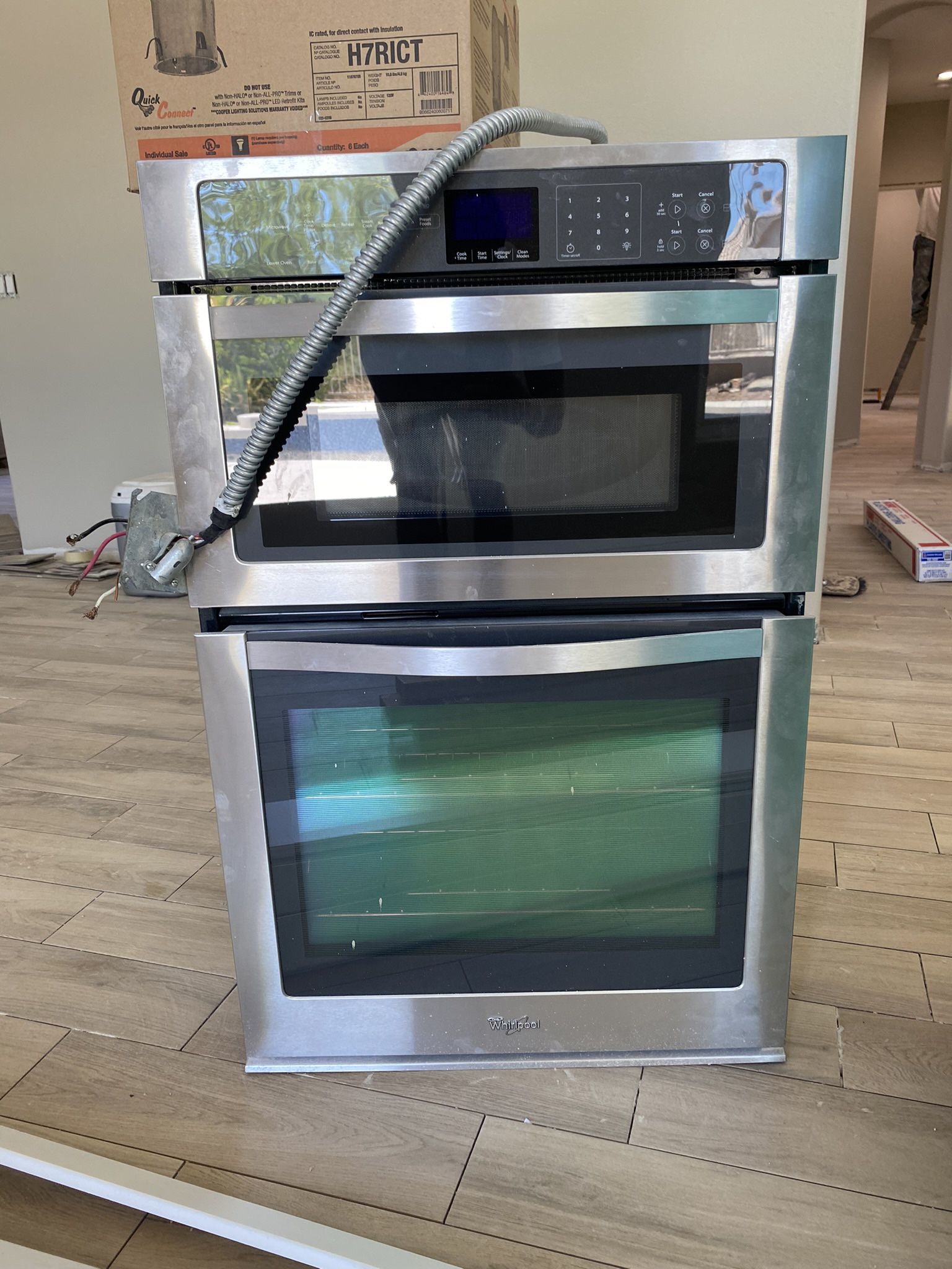 Whirlpool Combination Convection Wall Oven in Stainless Steel for Sale in Phoenix, AZ OfferUp