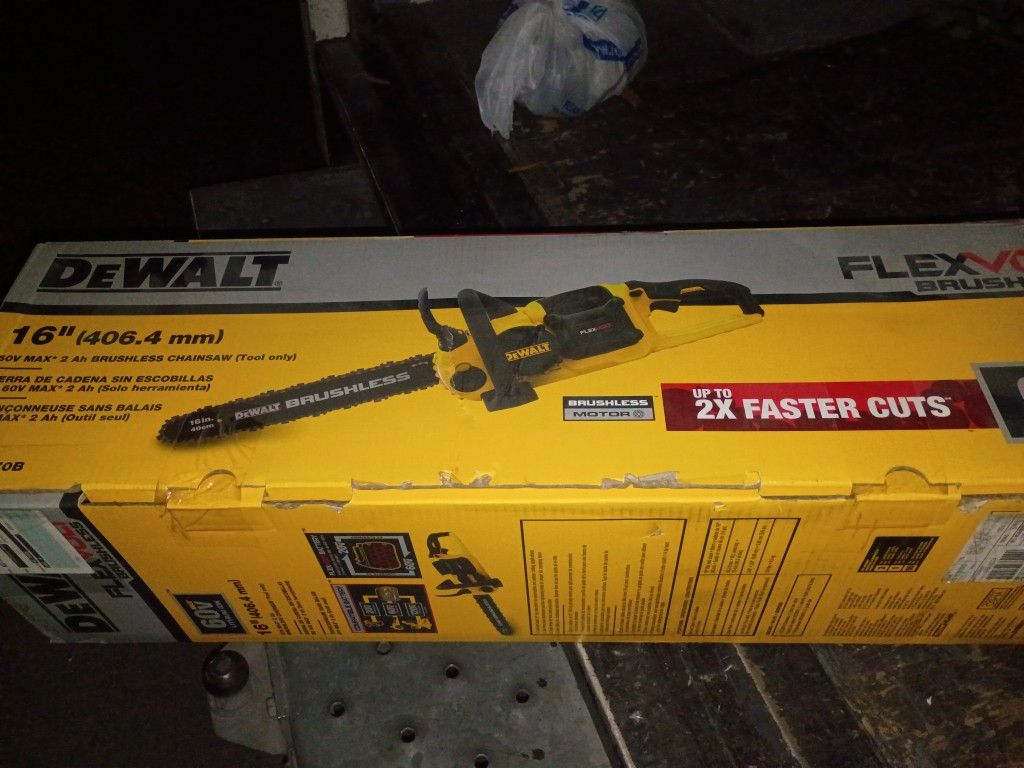 @@60V DEWALT 16INCH CHAINSAW@@