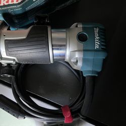 Makita Compact Router