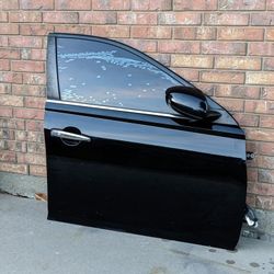 2019-2025 Nissan Altima Front Right Door