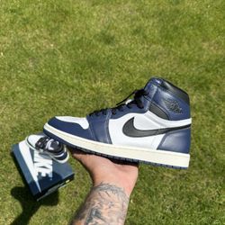 Jordan 1 Midnight Navy