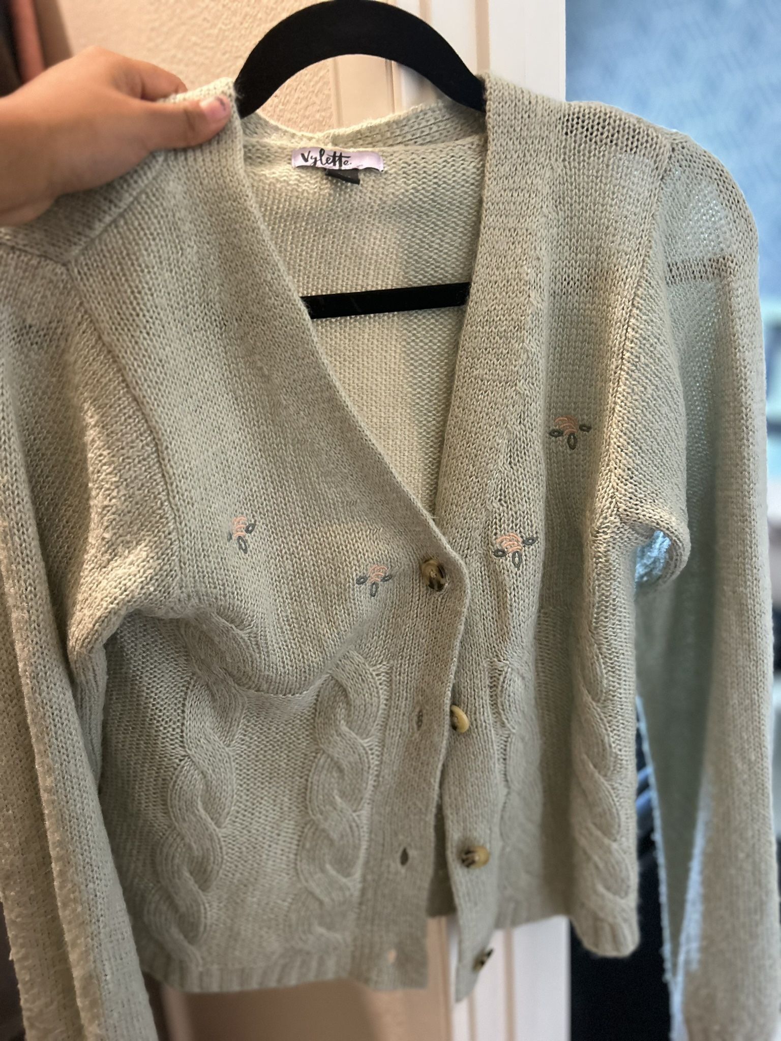 Women’s M Knit Cardigan
