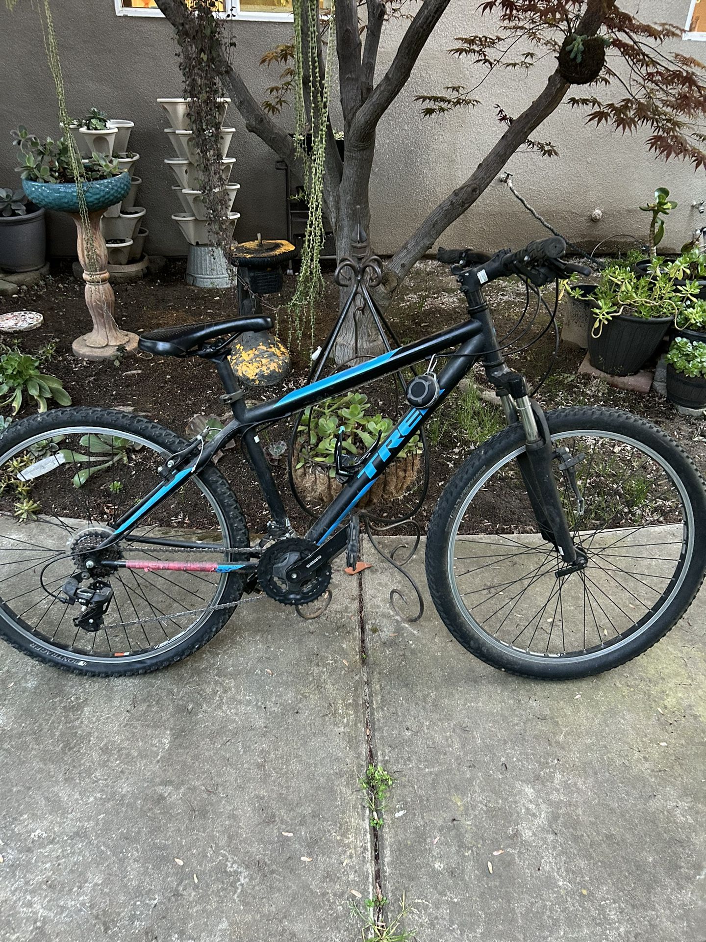 Trek 820 