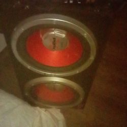 2 Red Xplod 12s In A Box With A Amp