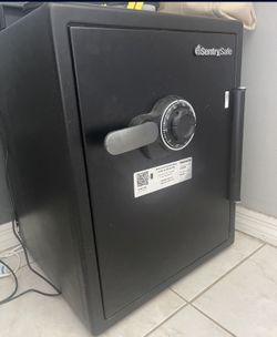 SENTRY SAFE