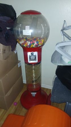 4.5 foot gumball machine