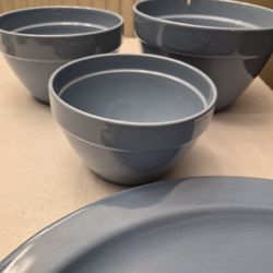 New Mixing Bowls and Platter 