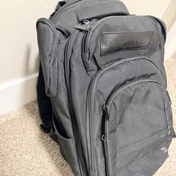 Barber travel backpack