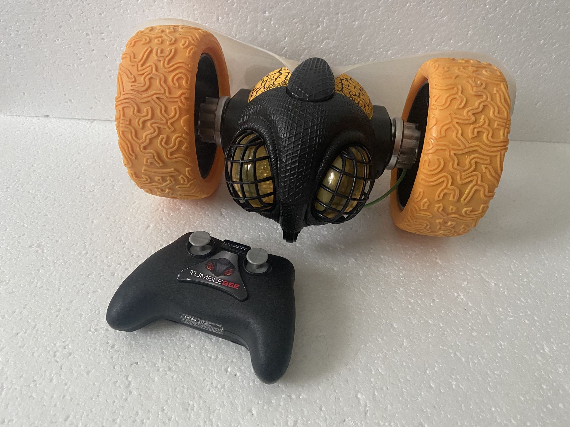 RC Remote Control Bright Tumble Bee Crazy Stunts Car Flip and Spin Racing Toy