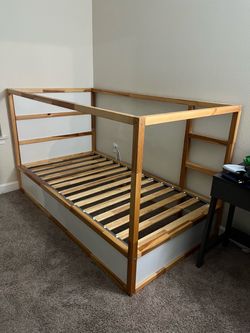 Twin bed