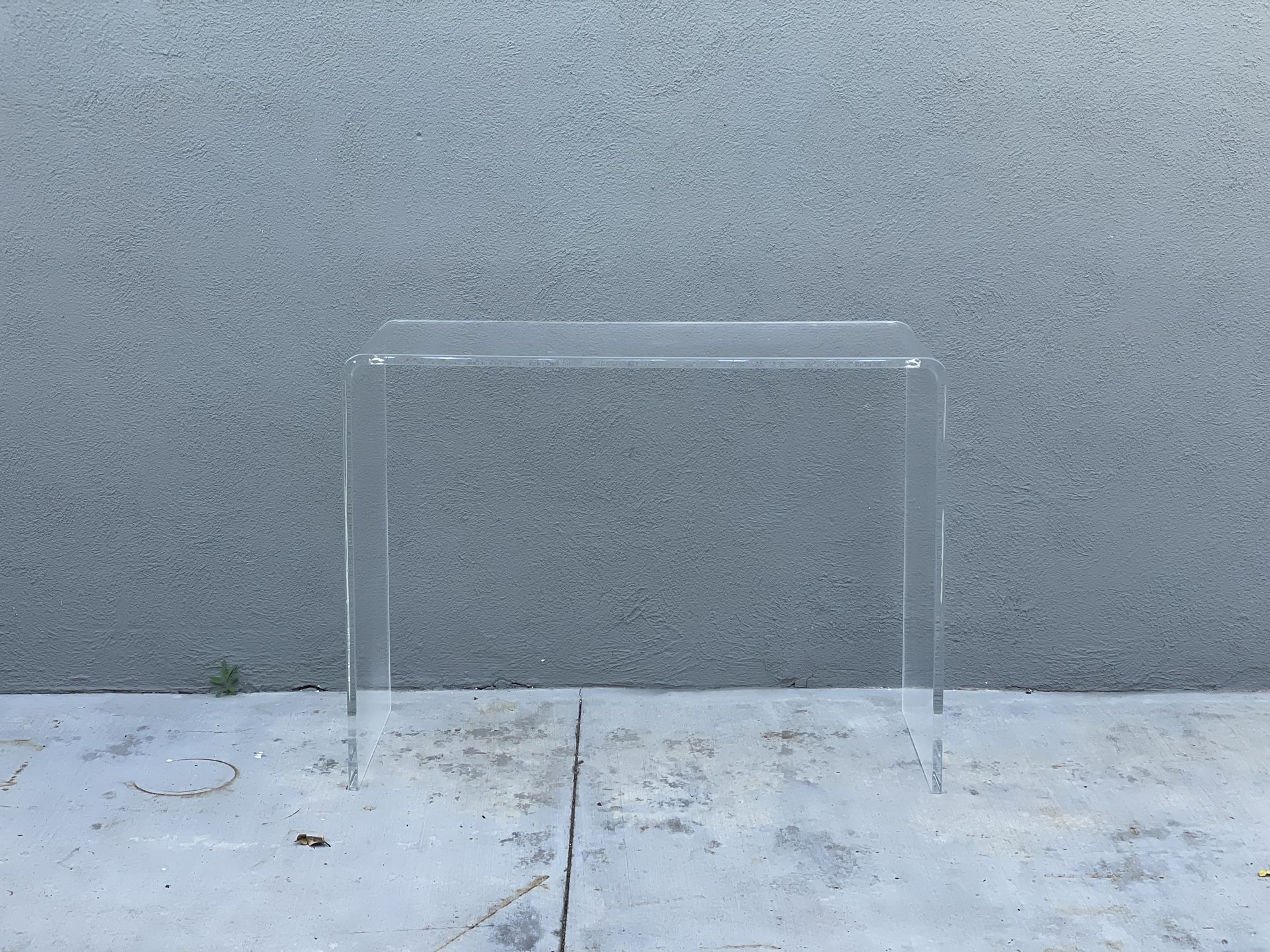 Vintage Lucite Waterfall Desk/Entry Table 70s/80s Made in Taiwan for ...
