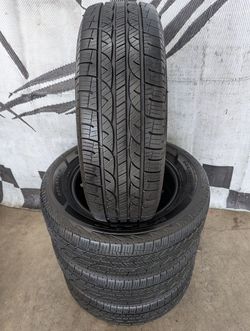 225/65r17 "Near Brand New" Kelly Edge A/S All Season Tires