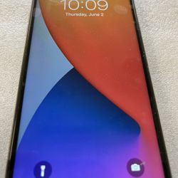 iPhone 11 promax factory unlocked to any carrier 64 GB great condition