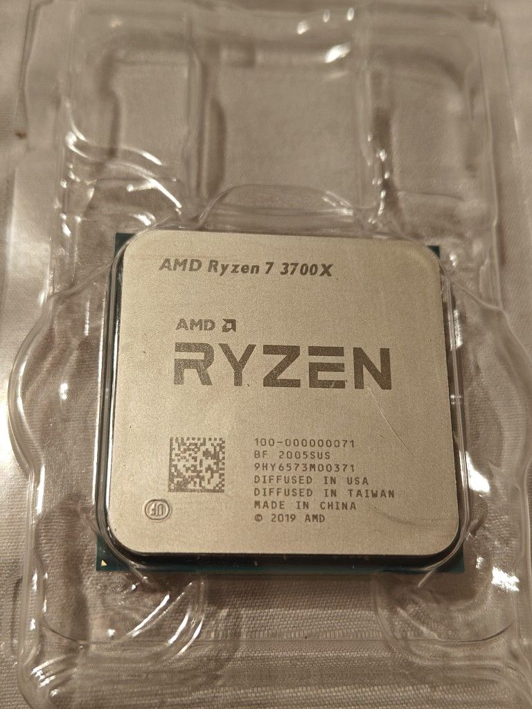 AMD Ryzen 7 3700X 8 Core AM4 CPU