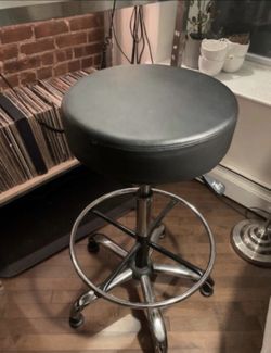 Stool / chair