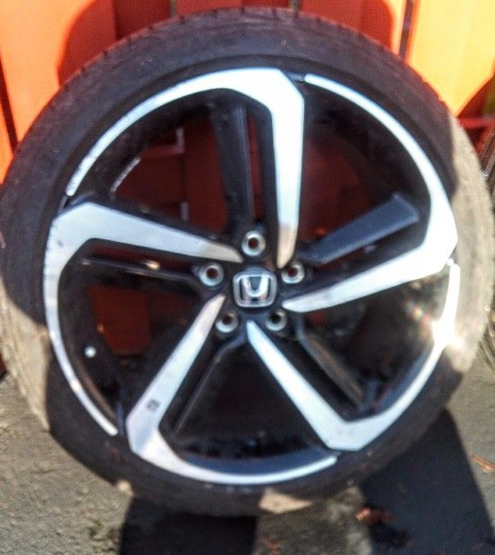 235 /45 R19 Chrome And Black Honda Rims for Sale in Monroe, WA OfferUp