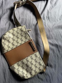 Bolsa Michael kors de mujer ,,para cintura , es husada pero en buenas condiciones