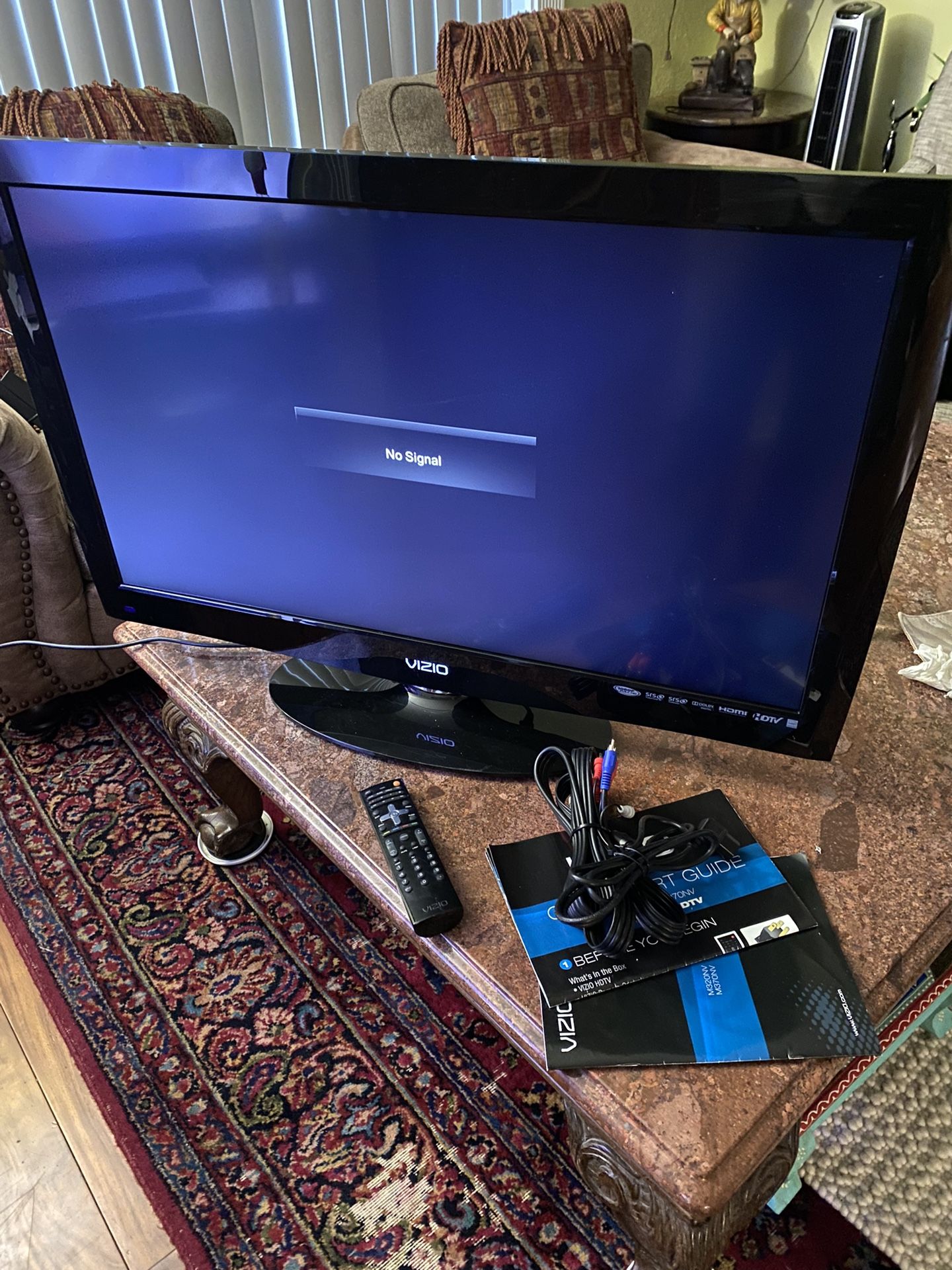 Vizio 37" 1080p 60Hz LED-LCD HDTV M370NV LIKE NEW CONDITION