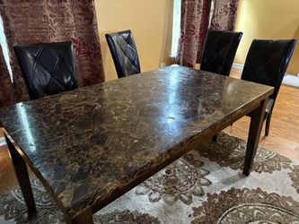 Moving Sale - Dinning Tabble