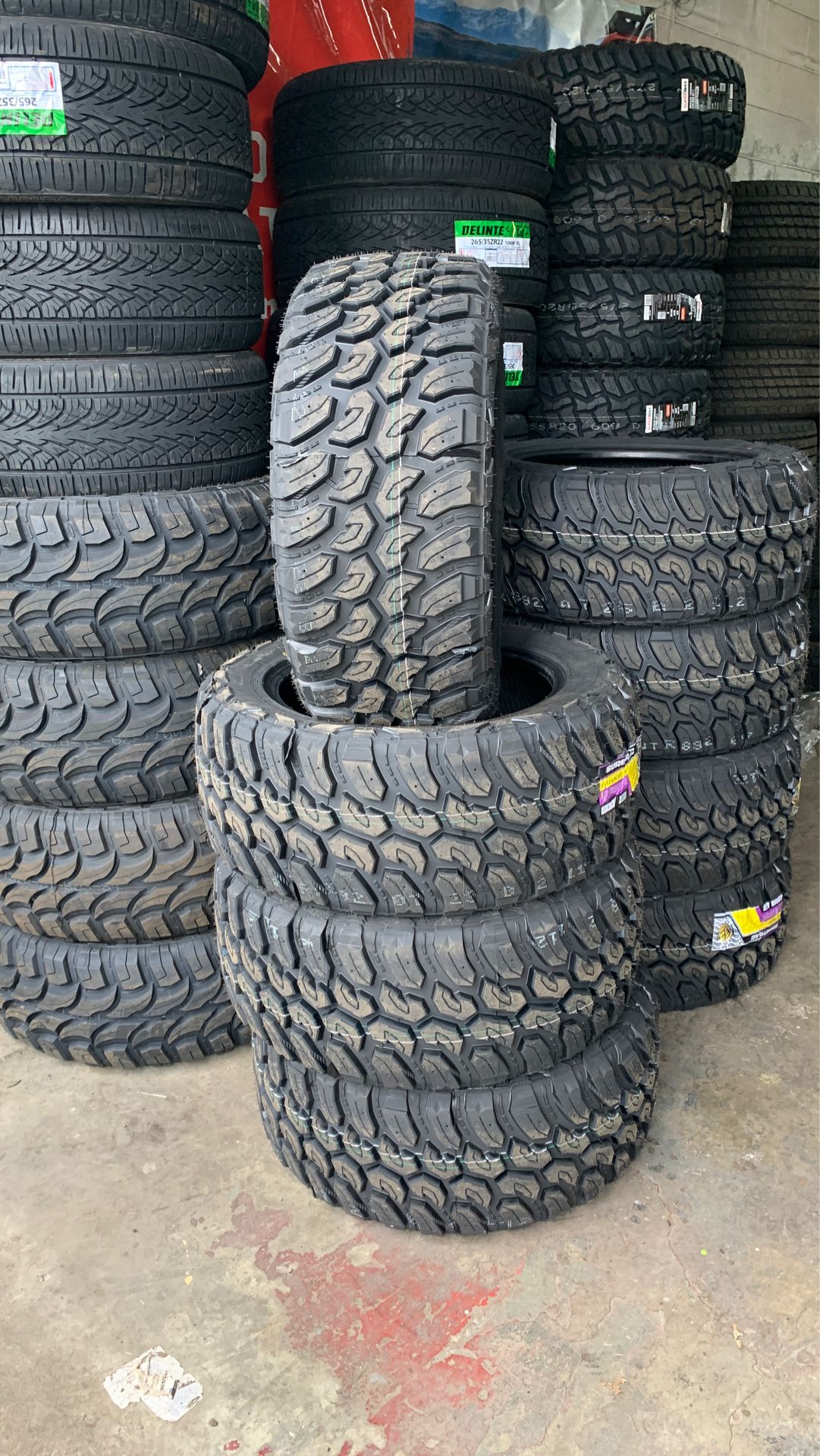 33X12.50R20 SURETRAC MT