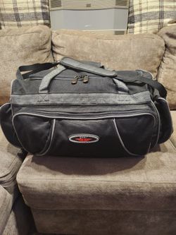 15x24x12 Heavy-duty American Tourister Gearbag