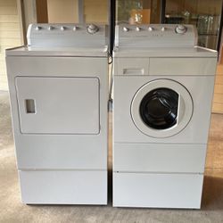 Frigidaire Washer/Dryer Pair 