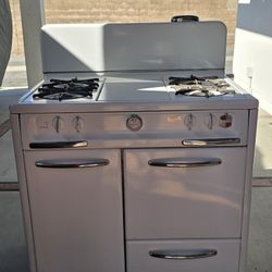 Wedgewood Vintage Stove