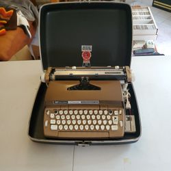Smith-Corona Coronet Automatic 12 Electric Typewriter