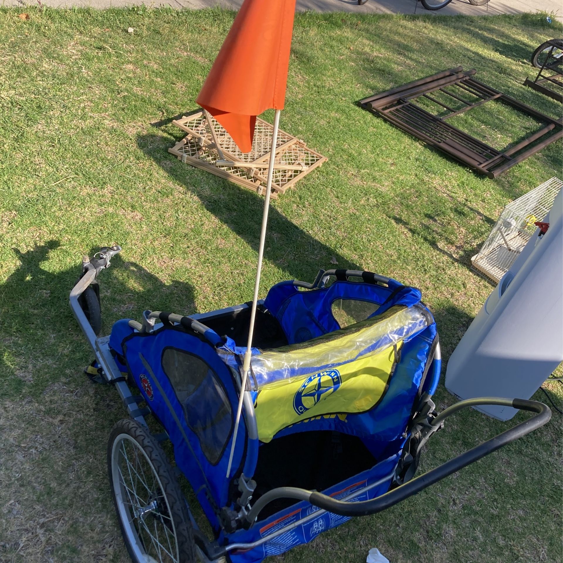 Schwinn Shuttle bike trailer, 2 passengers, Blue, Yellow