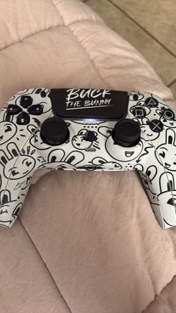 Working limited edition Game Stop Buck The Bunny PS5 Controller